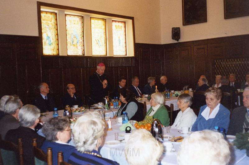 KKE 3286.jpg - Spotkanie opłatkowe TMWiP w ratuszu, Olsztyn, 2004 r.